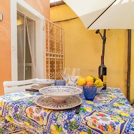 La Spiaggetta Apartament *