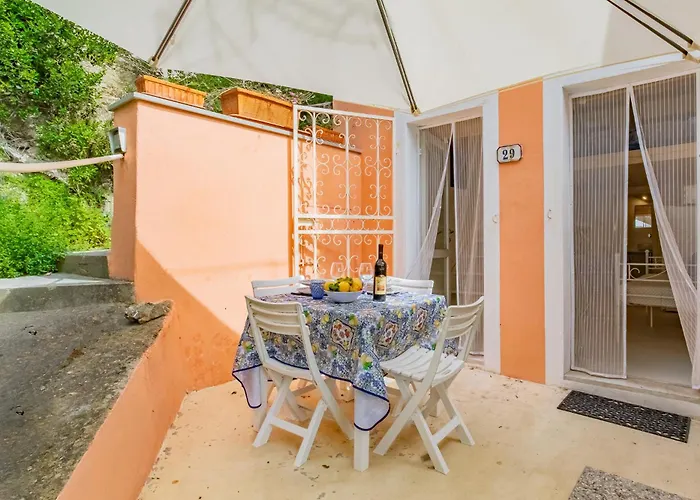 La Spiaggetta * Porto Azzurro